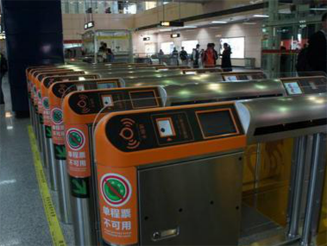 嵌入式掃描模塊地鐵閘機新升級：“云閘機”正全面試行